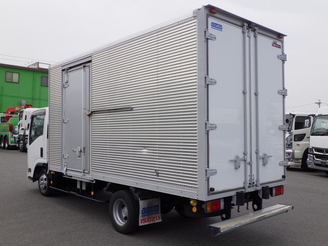 イスズ TRG-NLR85AN バン 1t以上4t未満 標準