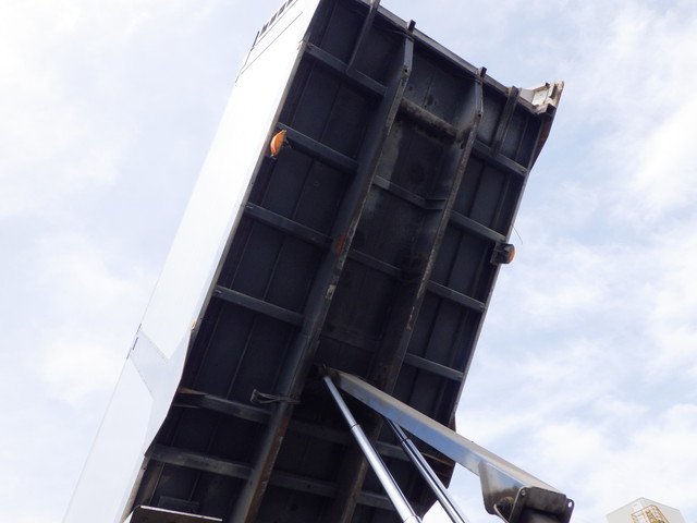 日産UD QPG-CD5ZL ダンプ 10t超