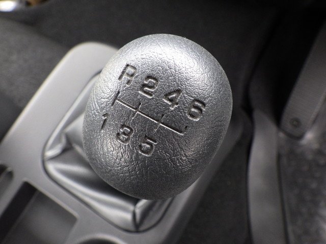 三菱 2KG-FK62F 平ボディ 4t ワイド