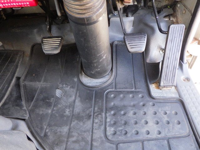 イスズ TKG-NLR85AR 平ボディ 1t以上4t未満 標準