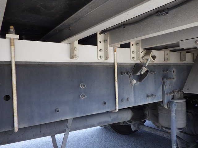 日産UD 2PG-CD5CA 冷凍車 10t超