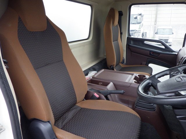 日野 2KG-FC2ABA バン 4t ワイド